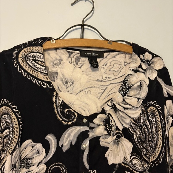 White House Black Market Black Floral Paisley Embellished Cardigan Women’s L - Picture 8 of 8